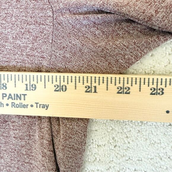 Lululemon Athletica Drysense Short Sleeve Shirt in Heathered Savannah (Red) - Me - Picture 7 of 9